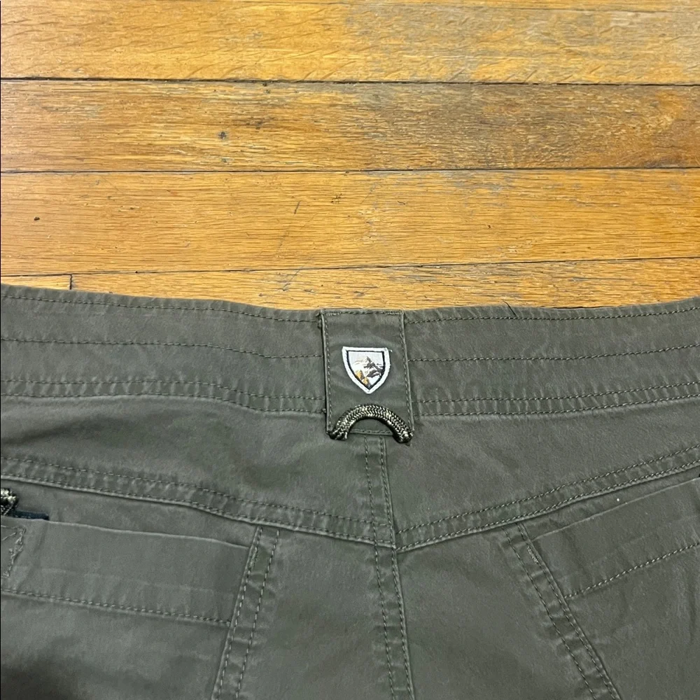 Kuhl Ramblr Vintage Patina Dye Shorts in Olive Drab Brown, Men’s size 38